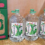 マレーシアでミネラルウォーター大量購入デリバリー記録